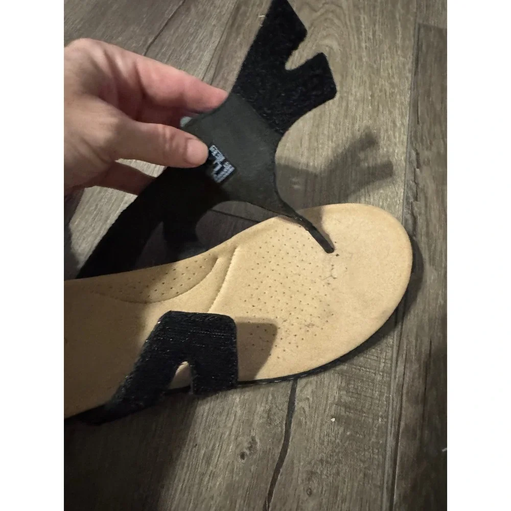 Clarks Laurieann Gema Black Flower Thong Sandals Women's US‎ 9